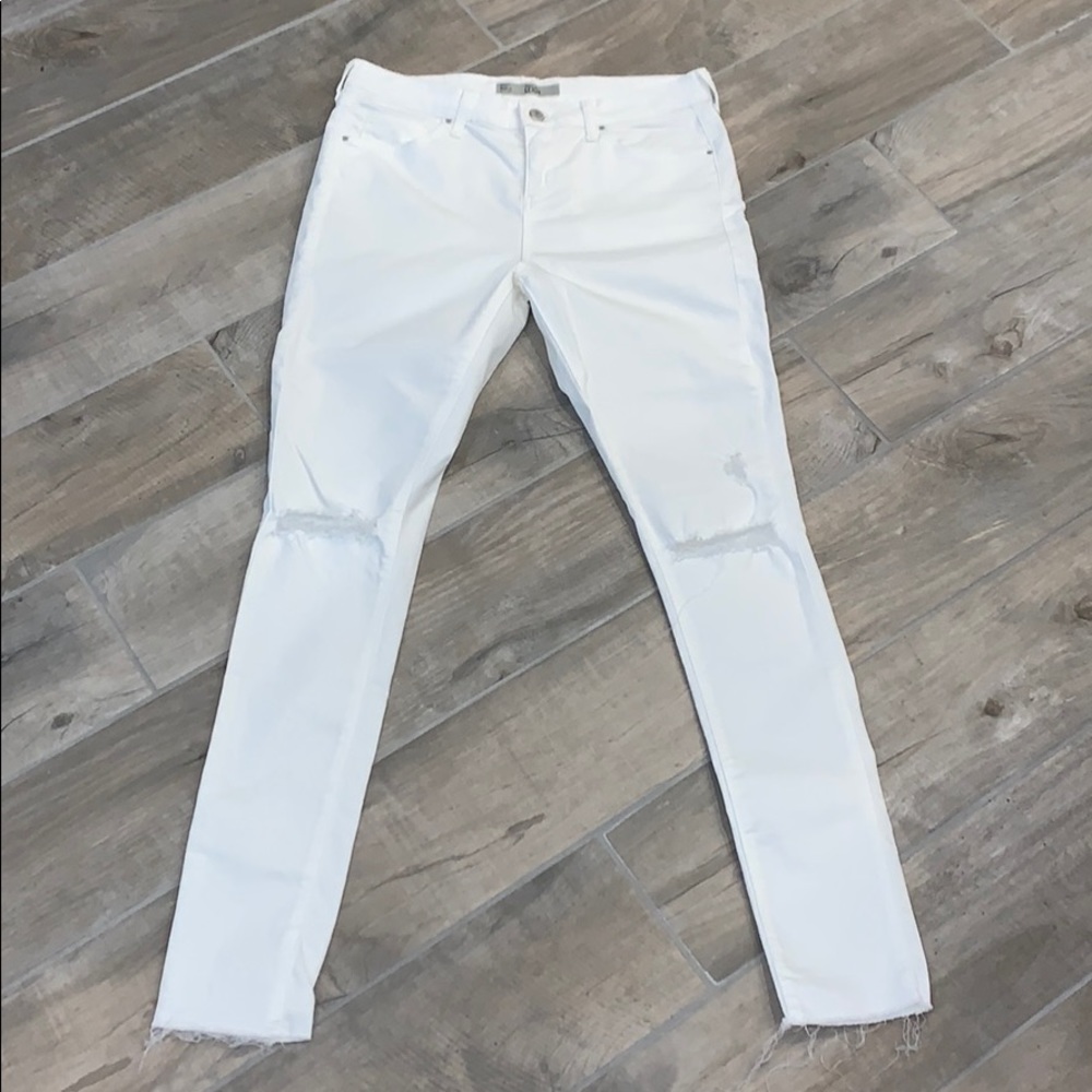 SOLD - Topshop Moto Leigh Jeans